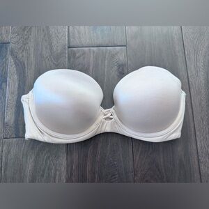 Maidenform Cream Strapless Bra